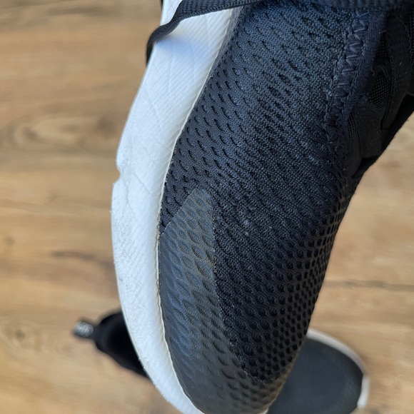 Nike Air Max 270 - Picture 16 of 16